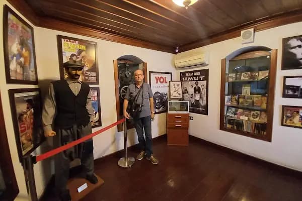 Adana Sinema Müzesi - Müze - Adana Kozan