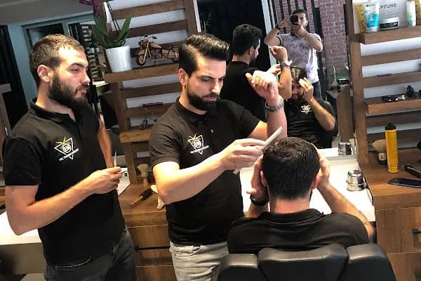 EN Saç Tasarım Atölyesi - Berber Dükkanı - Antalya Manavgat
