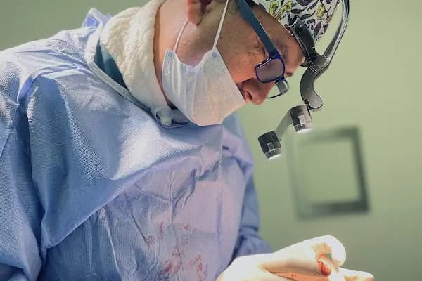 Bursa Burun Estetiği Op. Dr. Önder Akdeniz - Kulak Burun Boğaz Uzmanı - Bursa Yıldırım