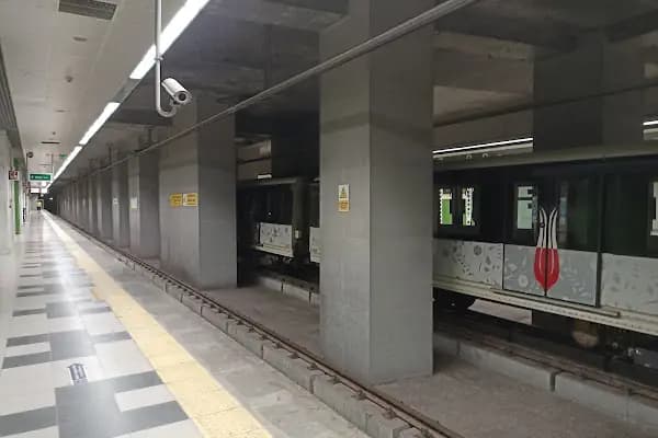Mahmutbey Metro - Otobüs Durağı - İstanbul Bağcılar