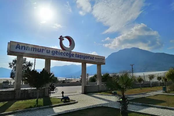 Anamur Belediyesi Lütfi Özfemir Parkı - Park - Mersin Anamur