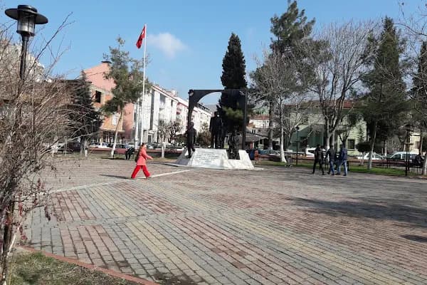 100. Yıl Parkı - Park - Balıkesir Edremit