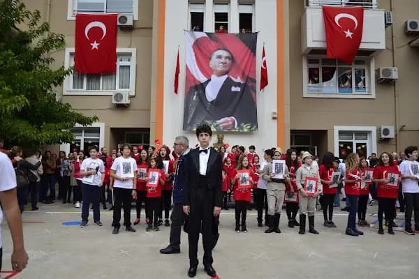 Narlıdere Özel TAKEV İlk ve Orta Okulu - Okul - İzmir Narlıdere