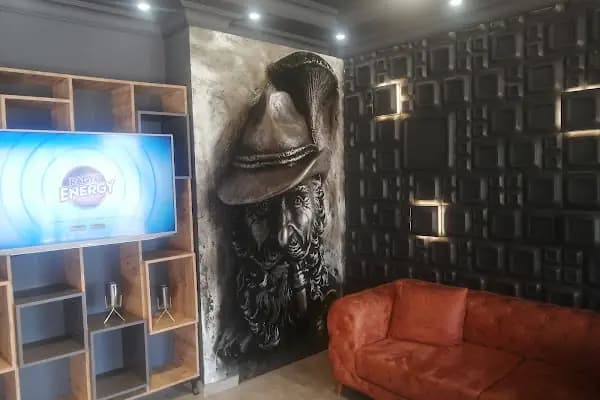İbrahim Doğan Hair Artist - Berber Dükkanı - Mersin Mezitli