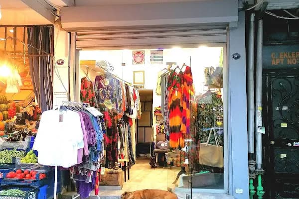 Mübeccel Butik - Giyim mağazası - İzmir Balçova