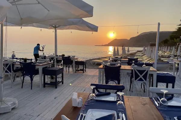 CRAZY HORSE Grill &amp; Wine Premium Bar - Biftek restoranı - Antalya Muratpaşa