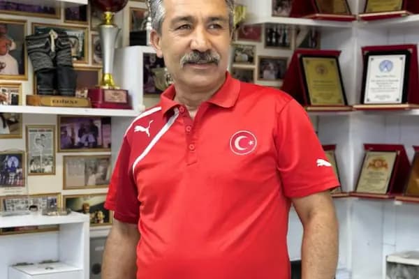 ASMR Münür Erkek Kuaforü - Berber Dükkanı - Ankara Çankaya