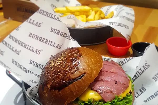 BURGERİLLAS ATAŞEHİR - Hamburger restoranı - İstanbul Adalar
