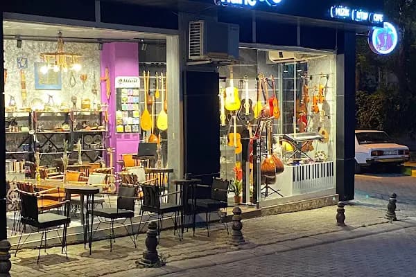 Müzikhane - Müzik aletleri mağazası - İzmir Bornova