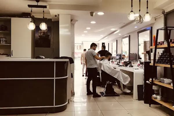 Salon Era - Berber Dükkanı - İstanbul Esenler