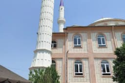 Kum Mahallesi Cami