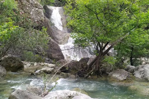 Gelin şelalesi - Turistik Yer - Antalya Serik