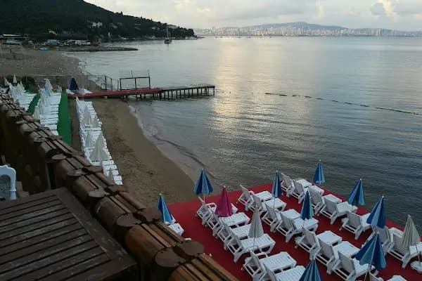 Büyükada Görkemli Hotel&amp;Cafe - Otel - İstanbul Sarıyer