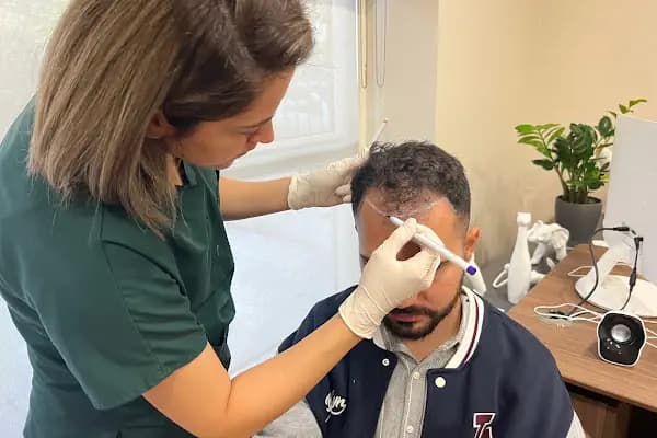 Este Monde - Saç Transplantasyonu Kliniği - İstanbul Küçükçekmece
