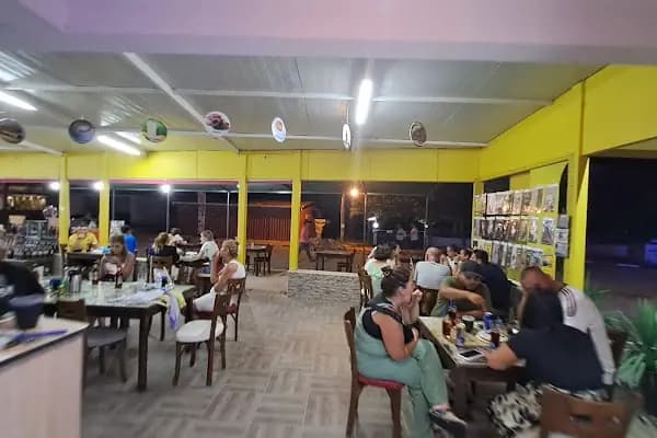 Ceren Kitap Cafe Bistro - Kitapçı - Edirne Enez