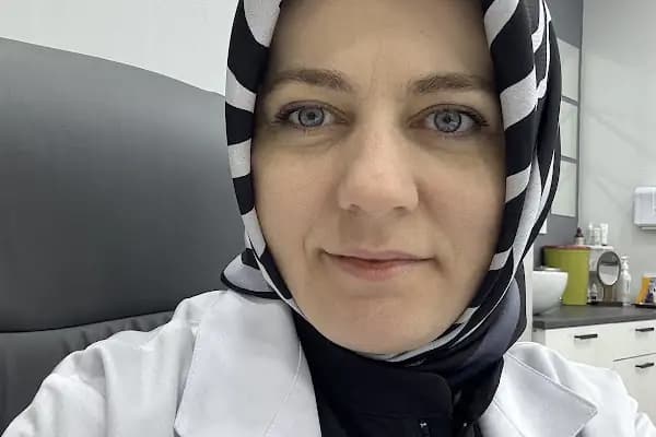 Uzm. Dr. Ayşe Pekdemir Şen, Dermatoloji - Dermatolog - Kocaeli Başiskele
