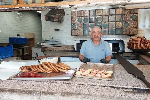 Zeynel Ergin Gevrek Fırını - Fırın - İzmir Konak
