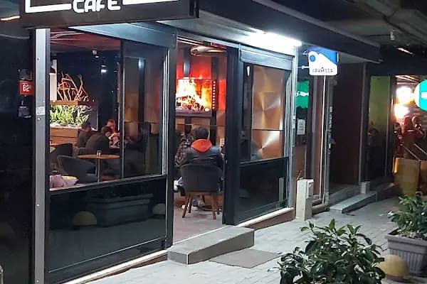 LOLU Cafe &amp; Restaurant - Kafe - İstanbul Avcılar