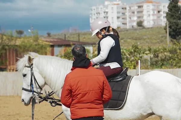 Rota Binicilik Kulübü - Binicilik Kulübü - İzmir Bornova