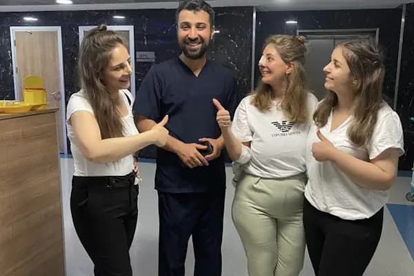 Medeks Hair Center - Saç Transplantasyonu Kliniği - İstanbul Şişli