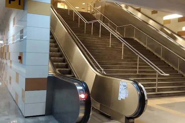 Akm Metro İstasyonu - Otobüs Durağı - Ankara Altındağ