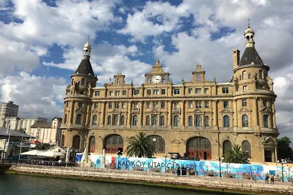 Haydarpaşa - Tren İstasyonu - İstanbul Maltepe