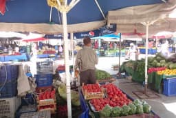 Gülveren Semt Pazarı