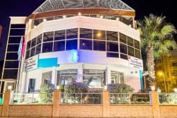 Özel Balıkesir Dentmaks Ağız ve Diş Sağlığı Polikliniği - Hastanesi / invisalign - implant - lamine