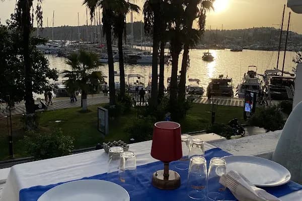 Bodrum Balık Ekmek - Deniz mahsülleri restoranı - Muğla Bodrum