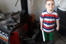 Vedat Oto Lastik servisi yol yardimi