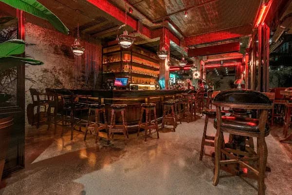 Lucifer Gastropub - Pub - İzmir Aliağa