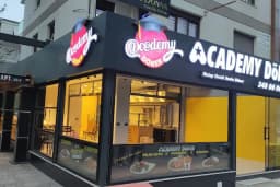 Academy döner