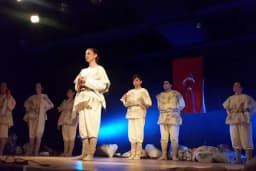 Gençlik Tiyatrosu
