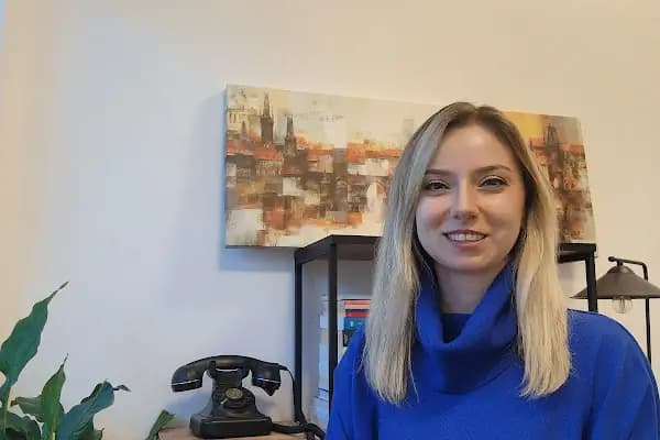 Uzman Klinik Psikolog Didem Üngör Dörtkol (Yüz Yüze ve Online Yetişkin Terapisi / Psikolojik Danışmanlık) - Psikolog - İstanbul Avcılar