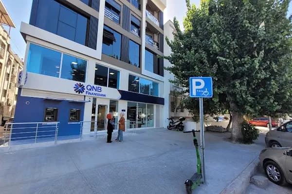 QNB Şirinyer Şubesi - Banka - İzmir Karabağlar