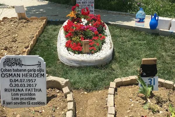 Kıraç Yeni Mezarlığı - Mezarlık - İstanbul Küçükçekmece
