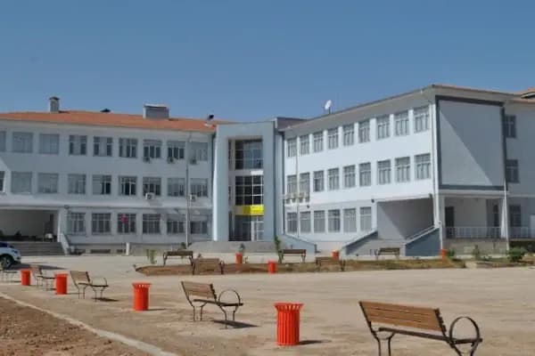 Mecit Çelik İmam Hatip Lisesi - Okul - Diyarbakır Yenişehir