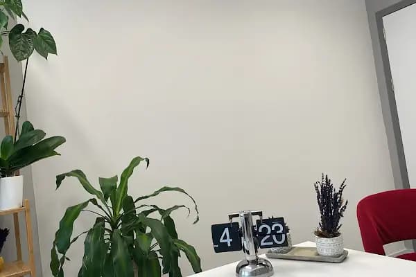 Doç. Dr. Fikret Poyraz Çökmüş - Psikiyatr - İzmir Balçova