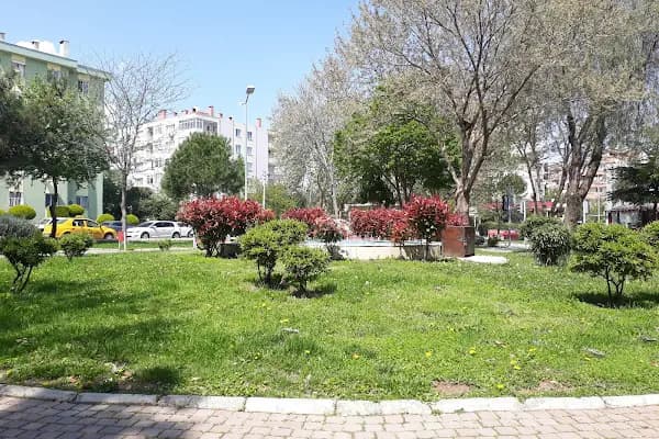 Halil Tan Parkı - Park - İzmir Bornova