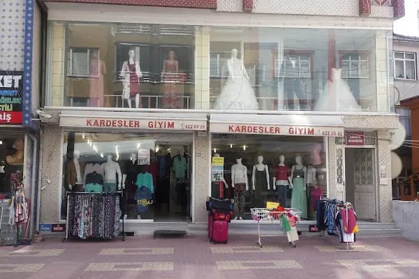 Kardeşler Giyim - Giyim mağazası - Samsun 19 Mayıs