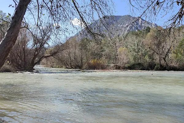 Aksu çayı Piknik alanı - Yürüyüş Alanı - Burdur Yeşilova