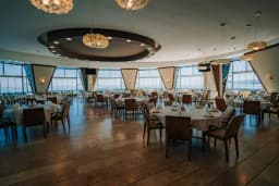 Pesent Restaurant