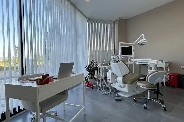 A Dental Stüdyo Ağız ve Diş Sağlığı Polikliniği - Diş Kliniği - Bursa Nilüfer