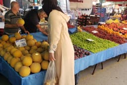 Local’s market on Sundays