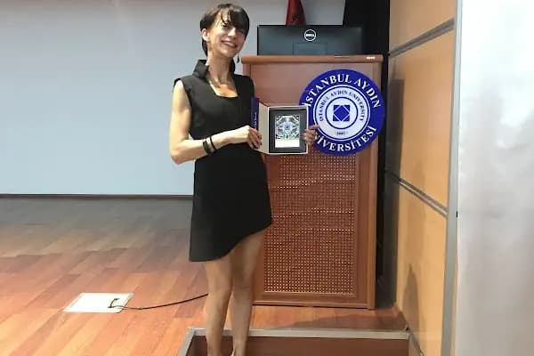 İstanbul Aydın Üniversitesi D Blok Donanım Laboratuvarı - Üniversite - İstanbul Başakşehir