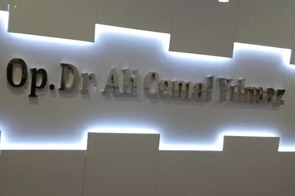 Op. Dr. Ali Cemal Yılmaz - Estetik Cerrahi Kliniği - İstanbul Adalar