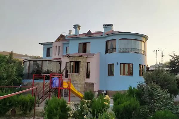 Özel Yarım Elma Kreş &amp; Gündüz Bakımevi - Anaokulu - Van İpekyolu