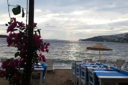 Pitos Cafe Bar
