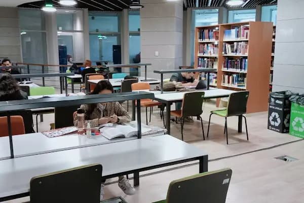 OMÜ Merkez Kütüphane - Üniversite Kütüphanesi - Samsun Canik