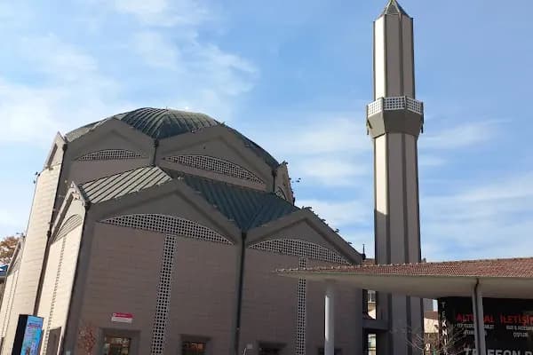 Sani Konukoğlu Cami - Cami - Bursa İnegöl